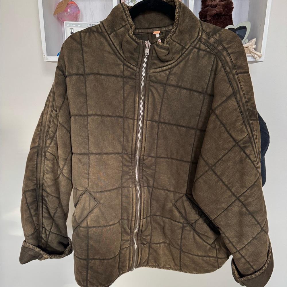 Like new Free People quilted jacket